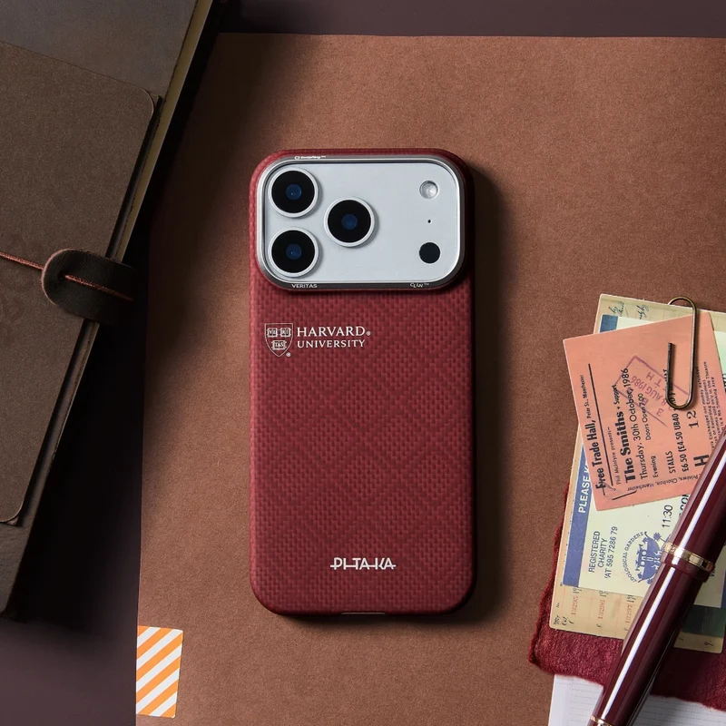 PITAKA's Harvard University Series Phone Case