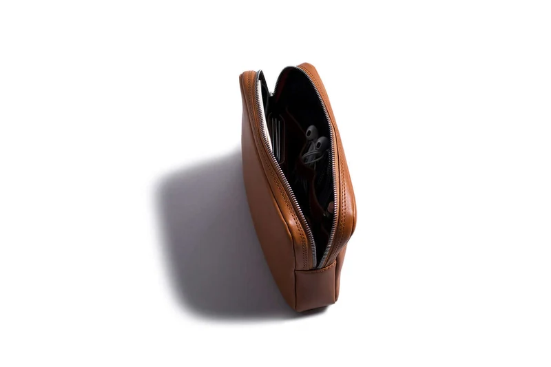 Tech Dopp Kit