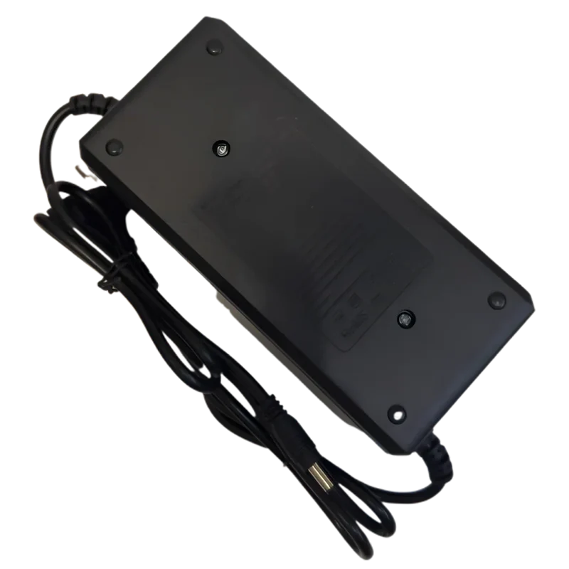Chargeur 67.2V 3A pour vélos électriques 60V 5.5x2.1mm