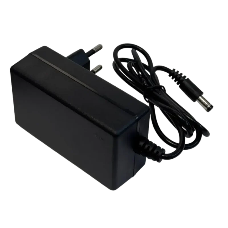 Chargeur Li-ion 16.8V 3A