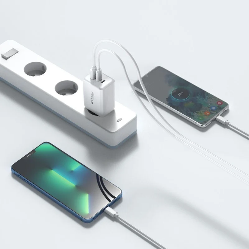 Tech-Protect 65W Multiport Standard-Ladegerät für MacBook Air/Pro, iPhone und iPad - weiß