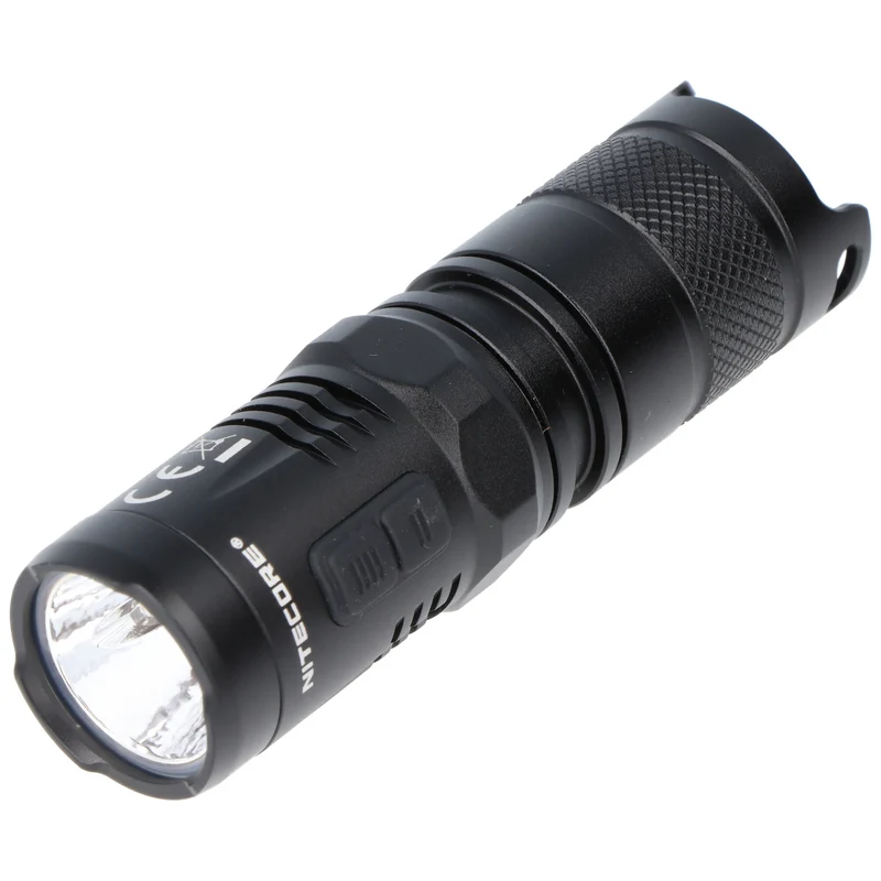 Nitecore MT10C LED-Taschenlampe mit bis zu 920 Lumen, Multitask Taschenlampe, mit zwei Side-Switches und Rotlicht-Mode