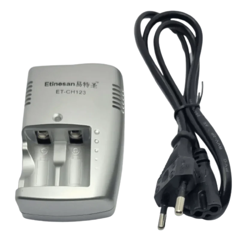 Chargeur Smart CR123A 3v par 2