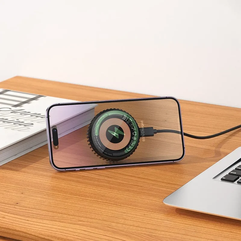Hoco Wireless Charger met MagSafe en Koelventilator - USB-C - Draadloze Oplader - 15W - Zwart
