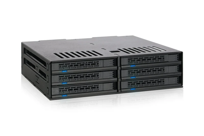 ICY DOCK 6 Bay 2.5 SATA HDD / SSD Hot Swap ToolLess Backplane Enclosure with Dual Cooling Fan for 5.25 Bay | ExpressCage