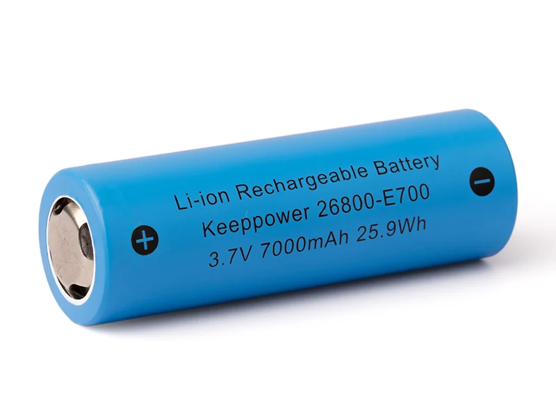 Keeppower 26800-E700 mit 7000 mAh¹, 3,6V-3,7V Li-ionen Akku 12A Entladestrom (konstant)