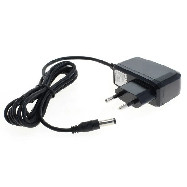 AccuCell Netzteil 100-240V - Output 12V/600mA - 5,5x2,1mm Stecker - schwarz