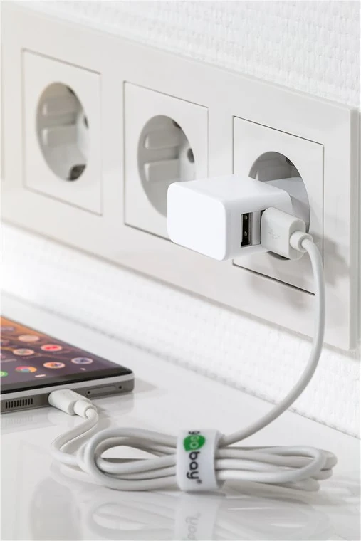 Goobay Dual Ladeset 2,4 A, Netzteil mit 2x USB-Ausgang inklusive USB-Ladekabel, weiß