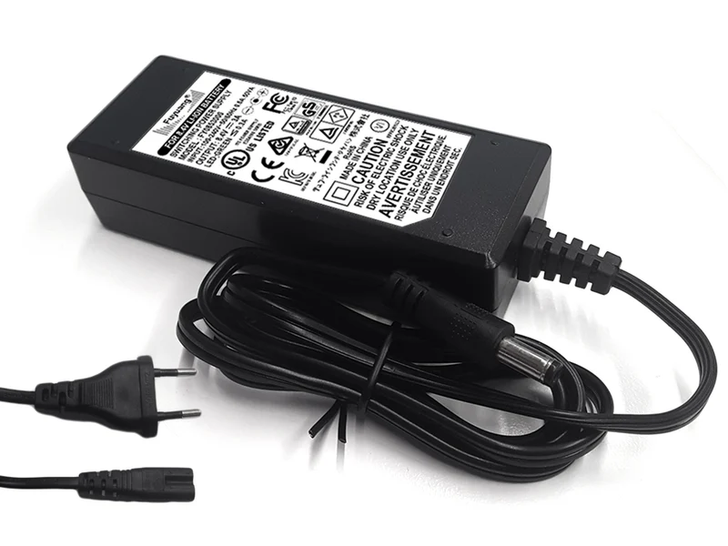Fuyuang 7,2 - 7,4V (8,4V ± 0,05) 2S Li-Ion-Ladegerät + DC-Stecker