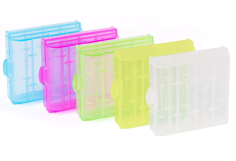 Plastikbox für 4x AA (Mignon) oder 4x 14500 Akkus