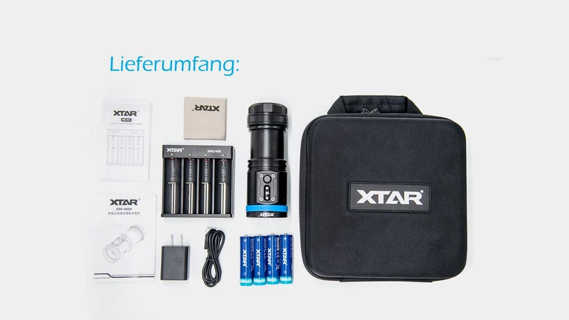 Xtar Taschenlampe D30-4000 SET mit Ladegerät und 4x 18650 Akku