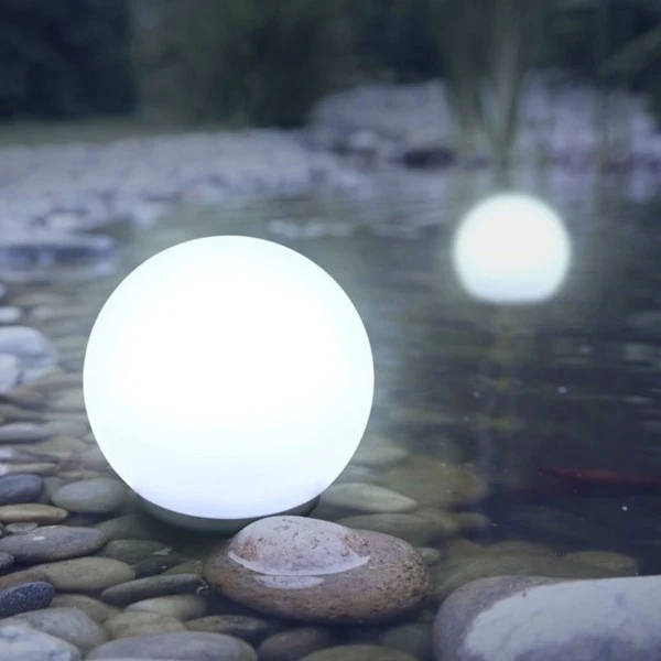 ANSMANN Aqua Ball schwimmende LED-Wasserleuchten mit Farbfunktionen (2 Stück)