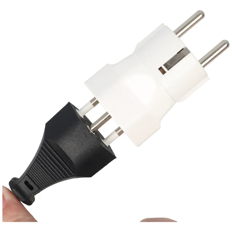 AccuCell Schweiz-Adapter weiss von schweizer Stecker auf Schukokupplung 230 Volt mit Erdleiter und 10A