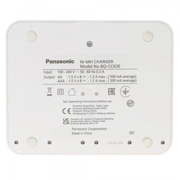 Panasonic eneloop bk-4mcc 8 Stück AAA Micro Akkus, 8fach eneloop Standard Schnell-Ladegerät und AccuCell Akkubox AAA/AA