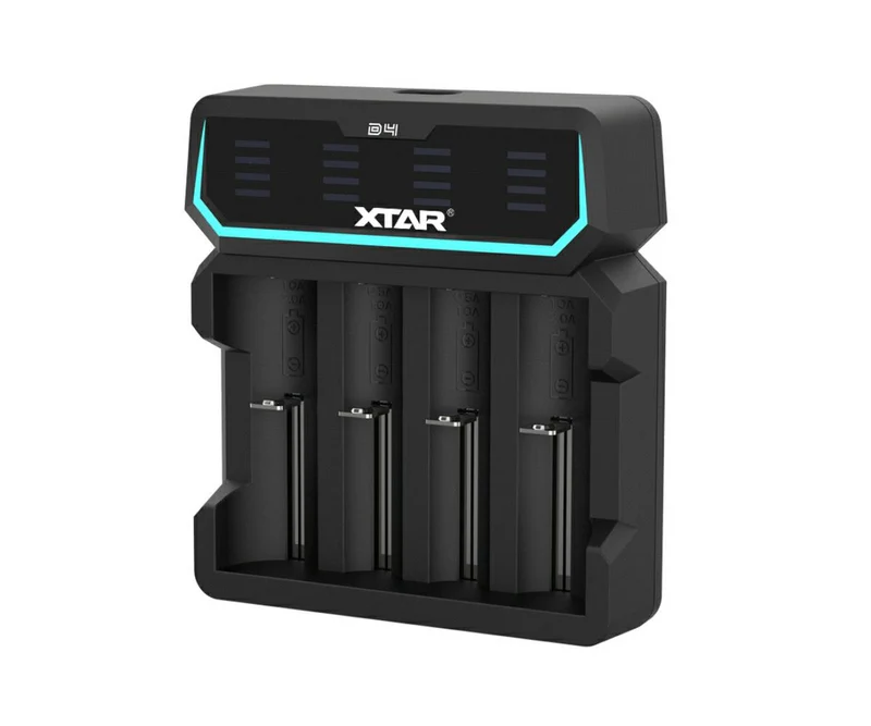 Xtar D4 – Vier-Schacht Ladegerät für Lithium Ionen Akkus mit integriertem Netzteil