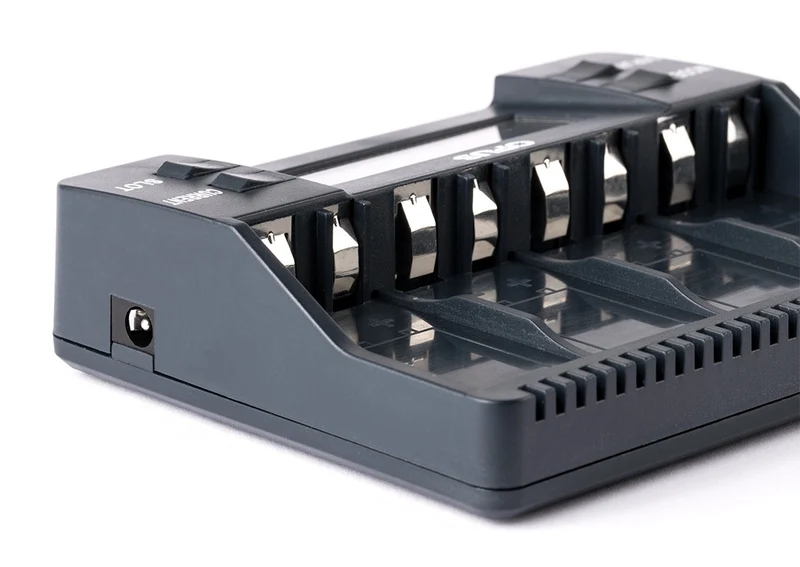 Opus Ladegerät BT-C900 für 9V-Block Li-Ion, NIMH, NiCd Akkus