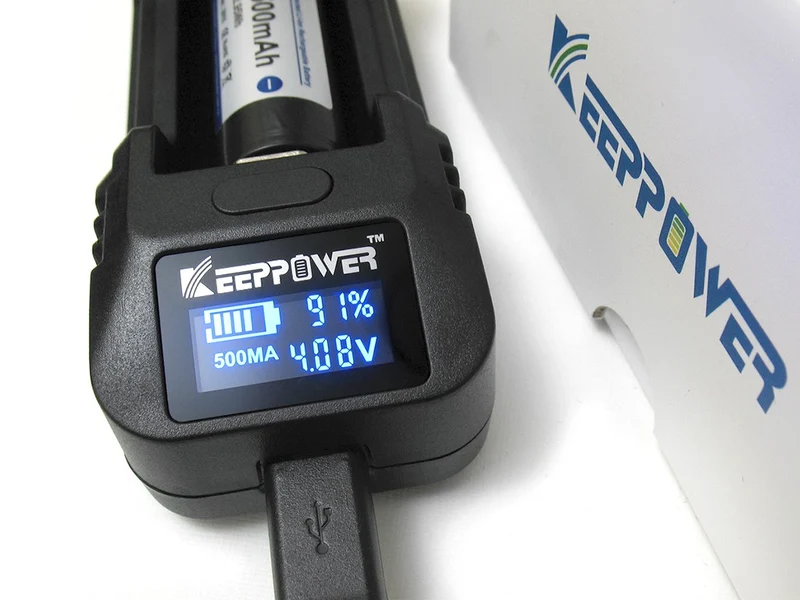 Keeppower L1 - V2 intelligentes LCD-Ladegerät für Li-Ion-Akkus