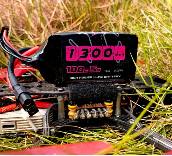 CNHL Black Series 1300mAh 18,5V 5S 100C Lipo Akku mit XT60 Stecker