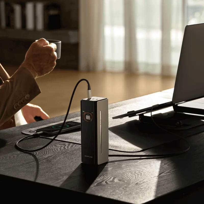 EcoFlow RAPID Pro Powerbank 27'650 mAh | 320 W laden, bis zu 300 W entladen | + ausziehbares 140 W USB-C Kabel