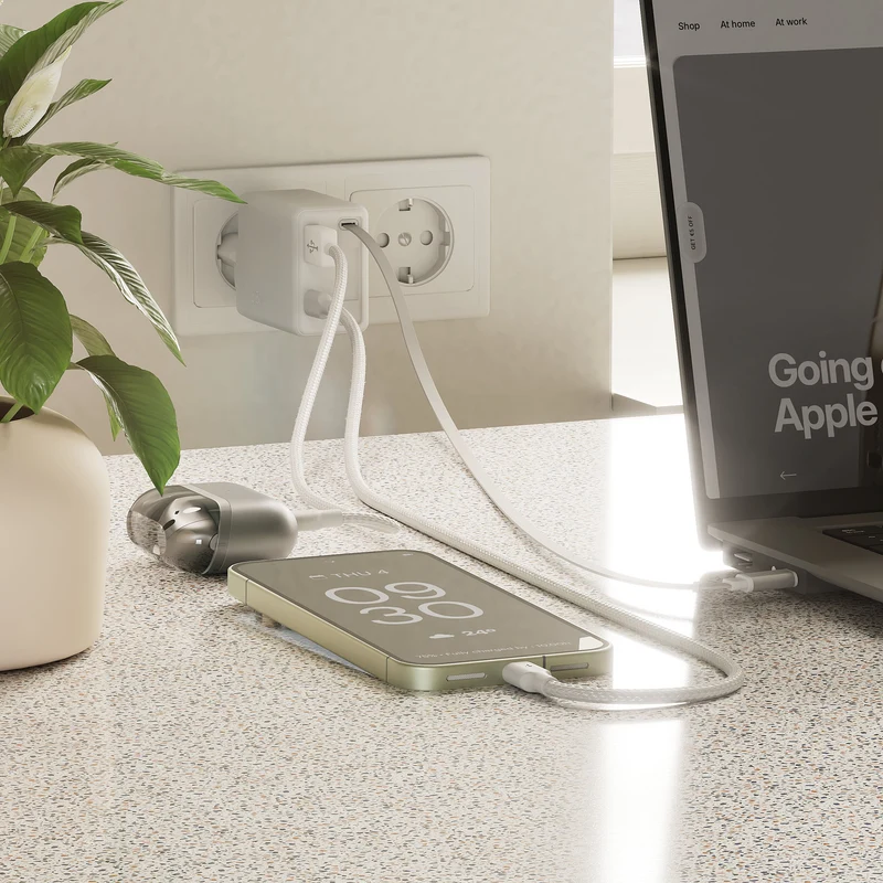 Retractable USB-C Power Adapter | 45-65W