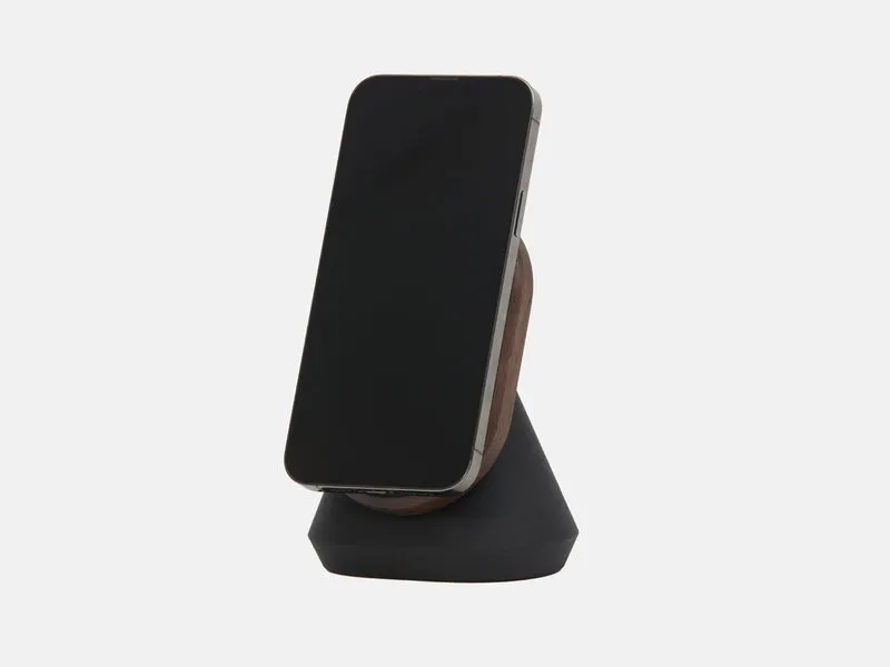 MagSafe iPhone Stand