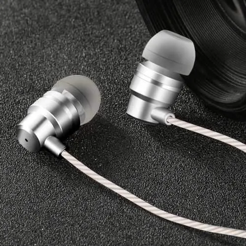 3.5mm Wired In-ear Wire-Control Metal Earphone Gray with Microphone