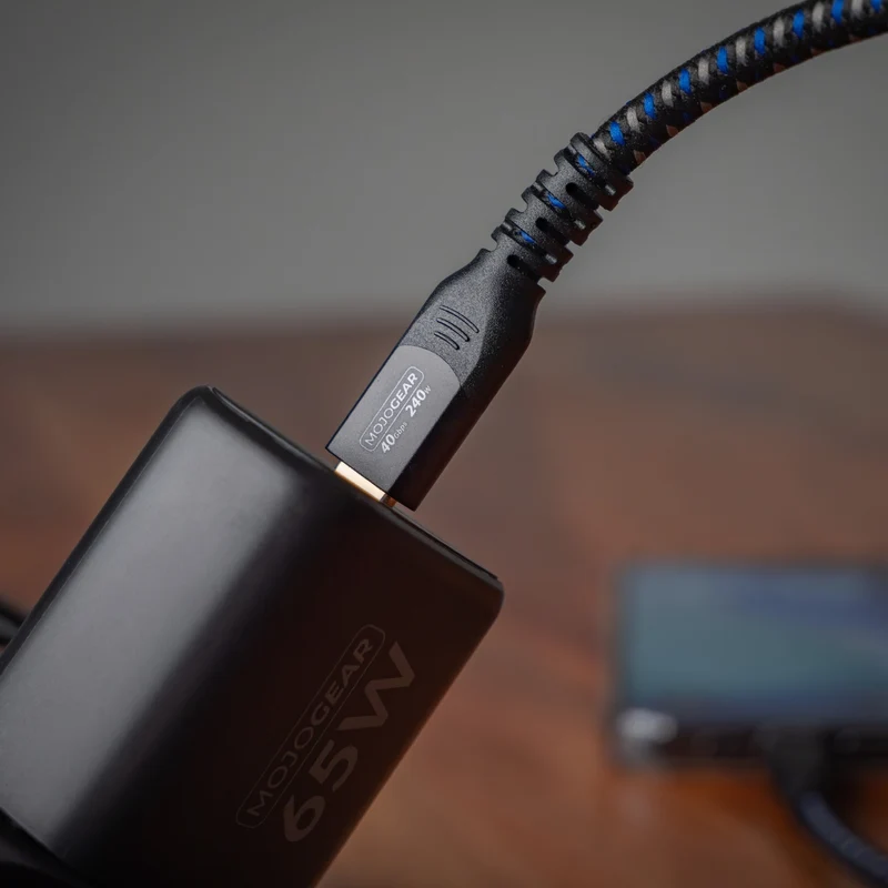 MOJOGEAR USB-C auf USB-C Kabel 240W 40Gbps USB 4.0 - 1,5m