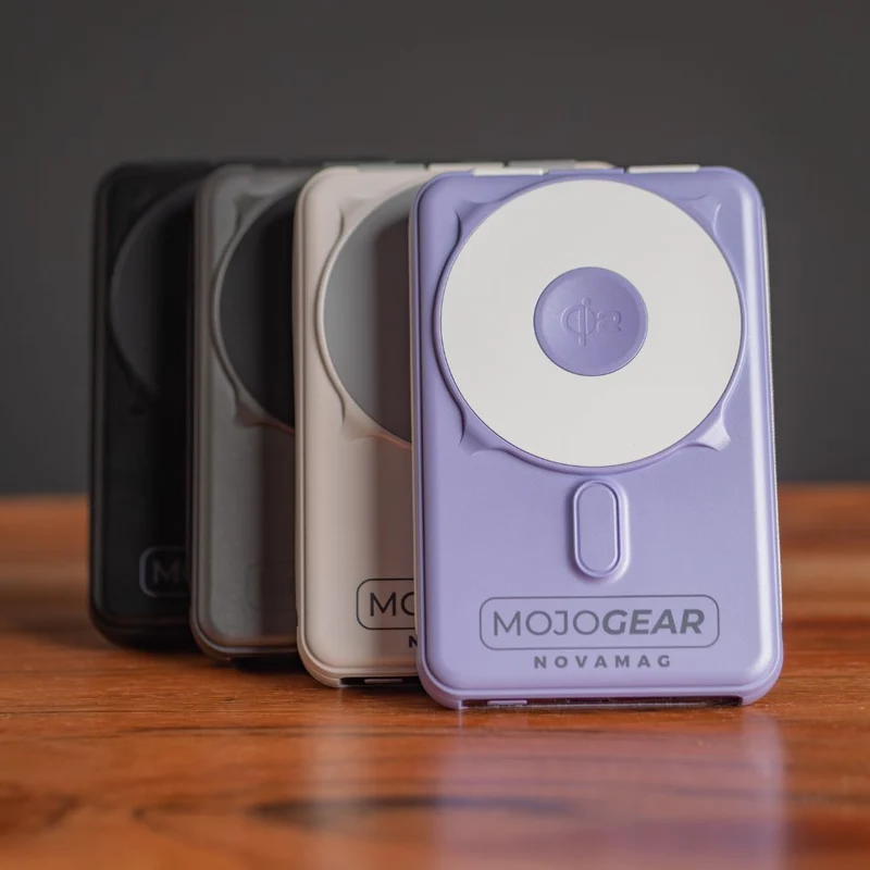 MOJOGEAR NovaMag All-in-1 Powerbank 10.000 mAh – Kabelloses Qi2 & integrierte Kabel – Weiß