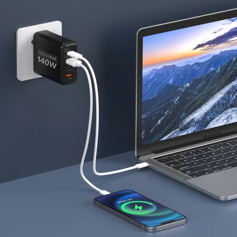 MOJOGEAR CHARGE+ 140 Watt Ladegerät mit USB auf Lightning Kabel 1,5 Meter | iPhone Schnellladegerät