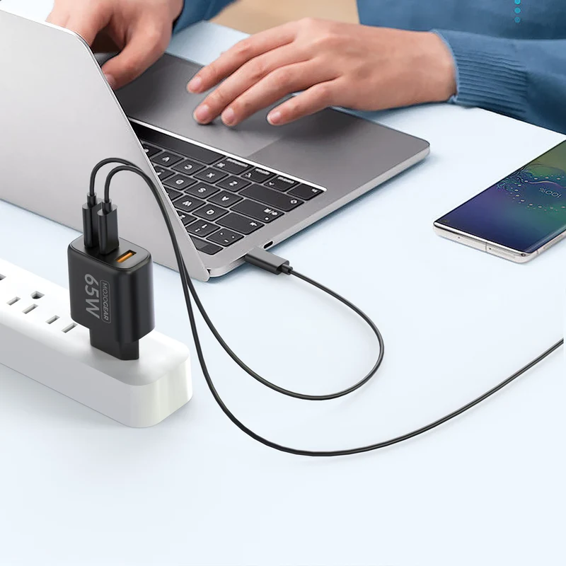 MOJOGEAR CHARGE+ 65W Schnellladegerät mit USB-C auf USB-C Kabel 3 Meter | Passend für Samsung/iPhone 15/16