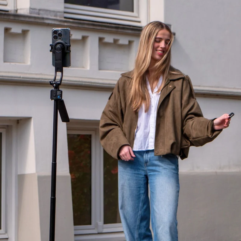 MOJOGEAR TS4 Selfie-Stick mit Tracking-Stativ, automatischer Öffnung und MagSafe-Verschluss