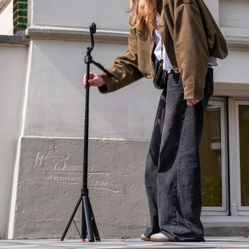 MOJOGEAR TS4 Selfie-Stick mit Tracking-Stativ, automatischer Öffnung und MagSafe-Verschluss