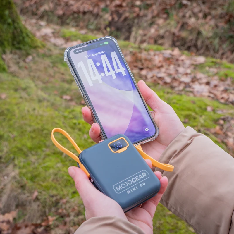 MOJOGEAR MINI GO 10.000mAh Powerbank mit Kabeln - Blau