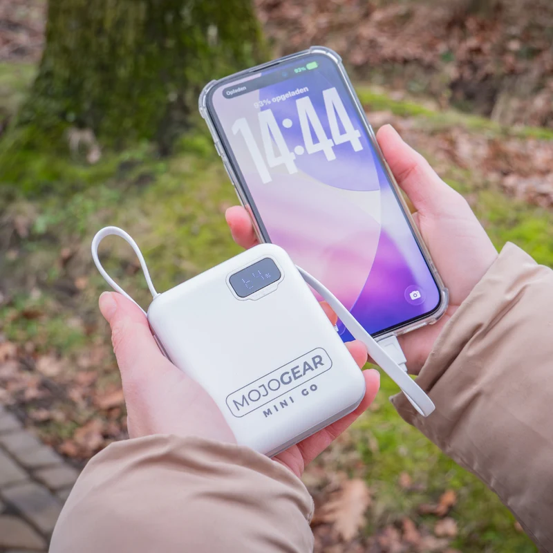 MOJOGEAR MINI GO 10.000mAh Powerbank mit Kabeln – Weiß