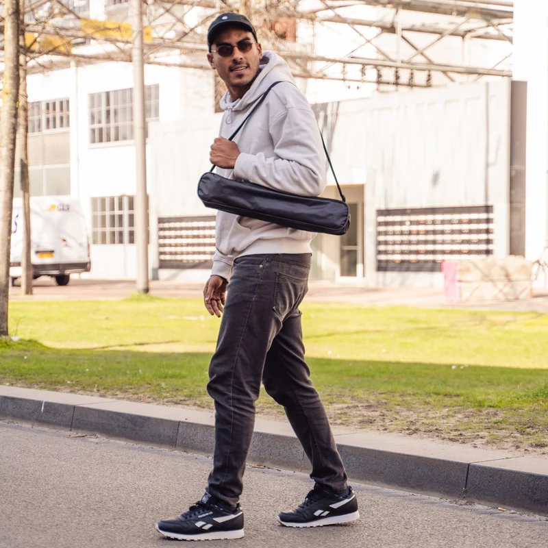 MOJOGEAR 140 cm Kamera- und Telefonstativ mit Premium-Telefonhalterung