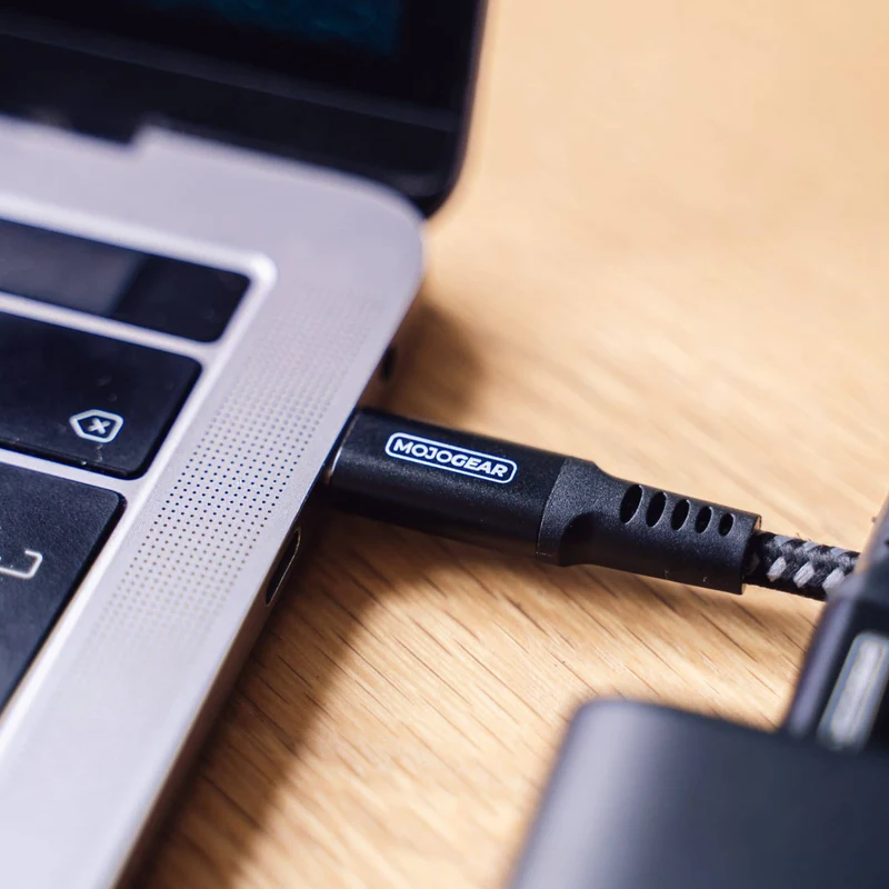 MOJOGEAR ULTRA 26.800 mAh 100 W Laptop-Powerbank
